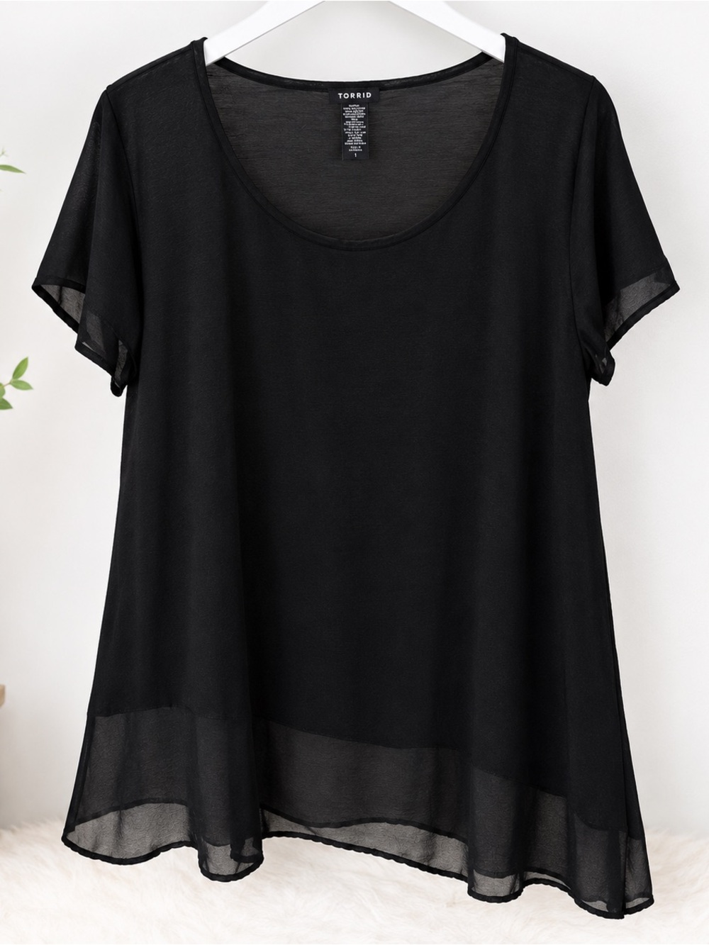 torrid Black Sheer Scoop Neck Short Sleeve Tunic Top
